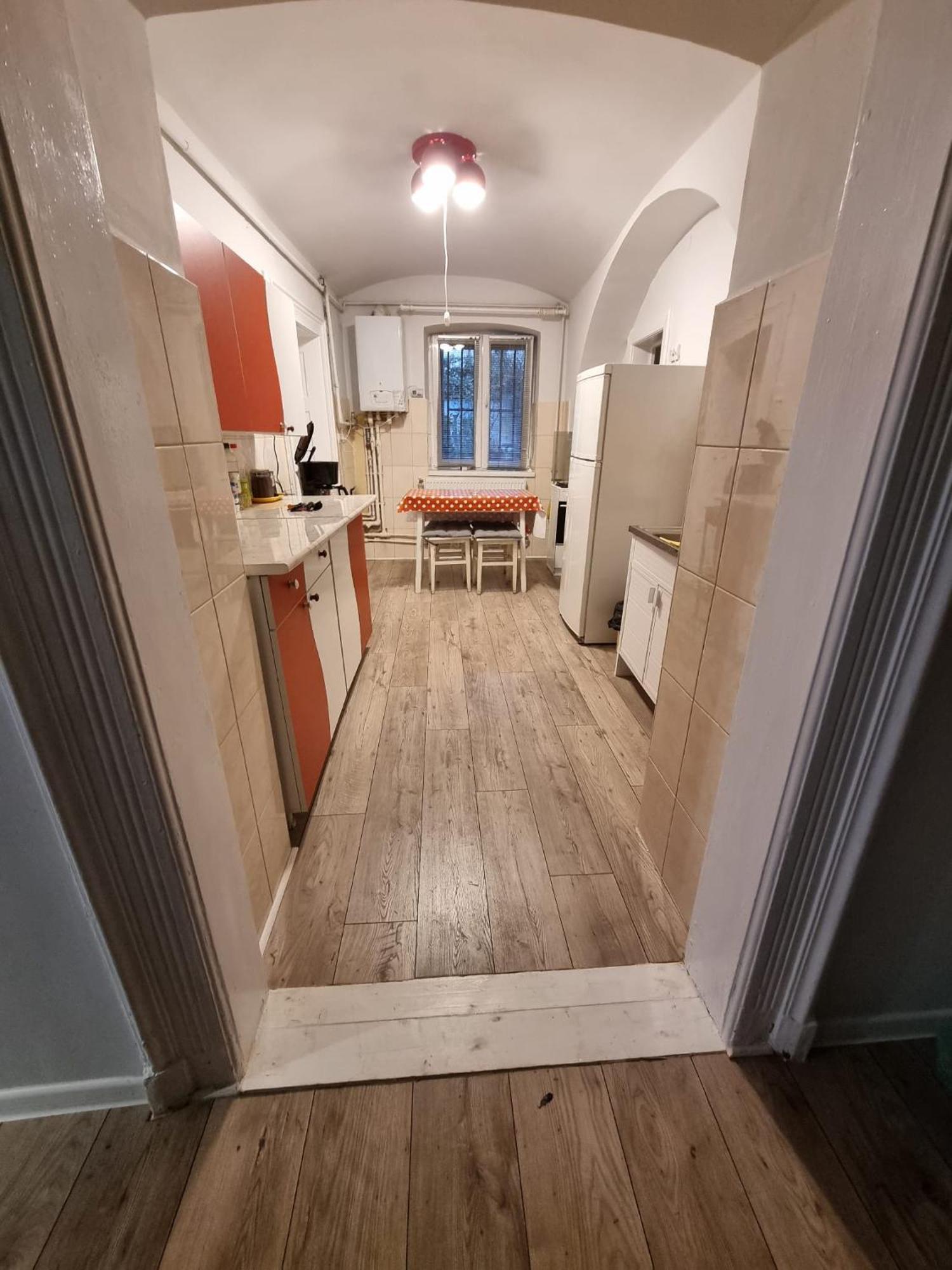 R Castle - 2 Room Apartment Брашов Екстериор снимка