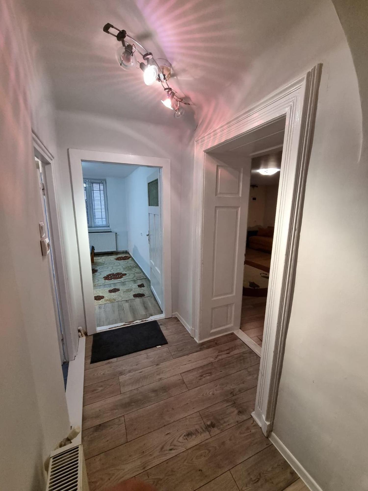 R Castle - 2 Room Apartment Брашов Екстериор снимка