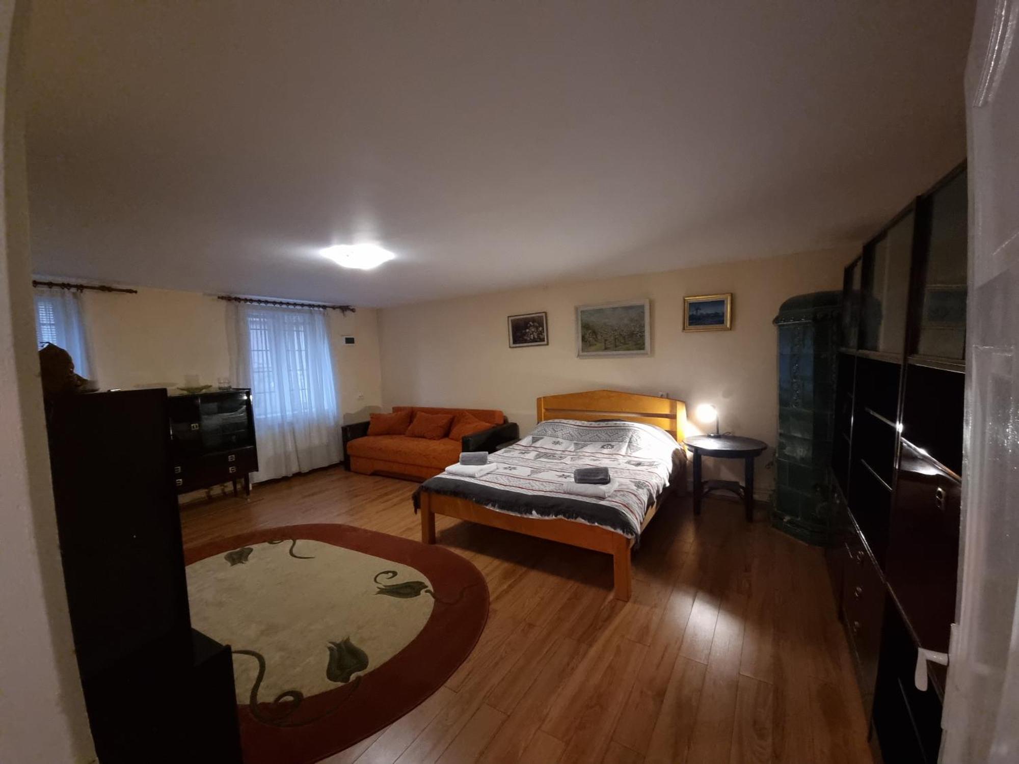 R Castle - 2 Room Apartment Брашов Екстериор снимка